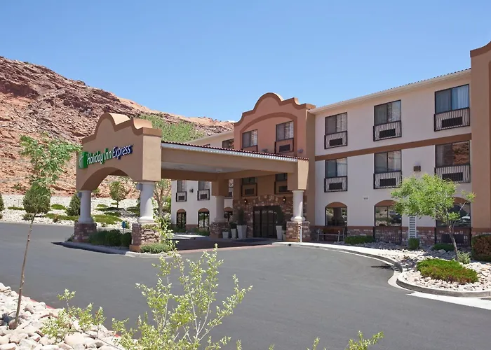 Hotel with Tennis: Holiday Inn Express Hotel & Suites Moab By Ihg