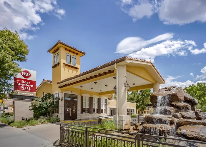 Resort: Best Western Plus Greenwell Inn